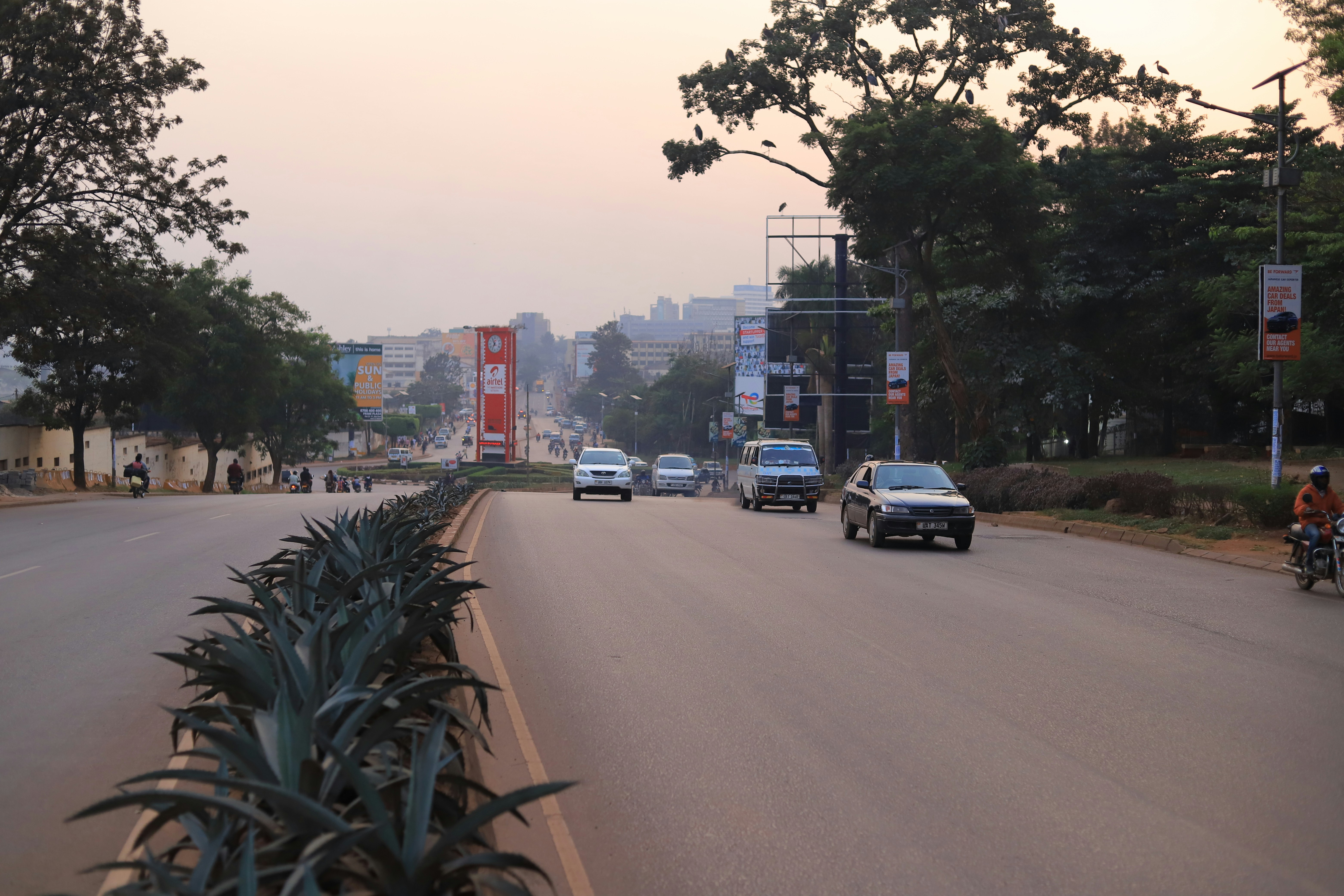 Cars available in Kampala